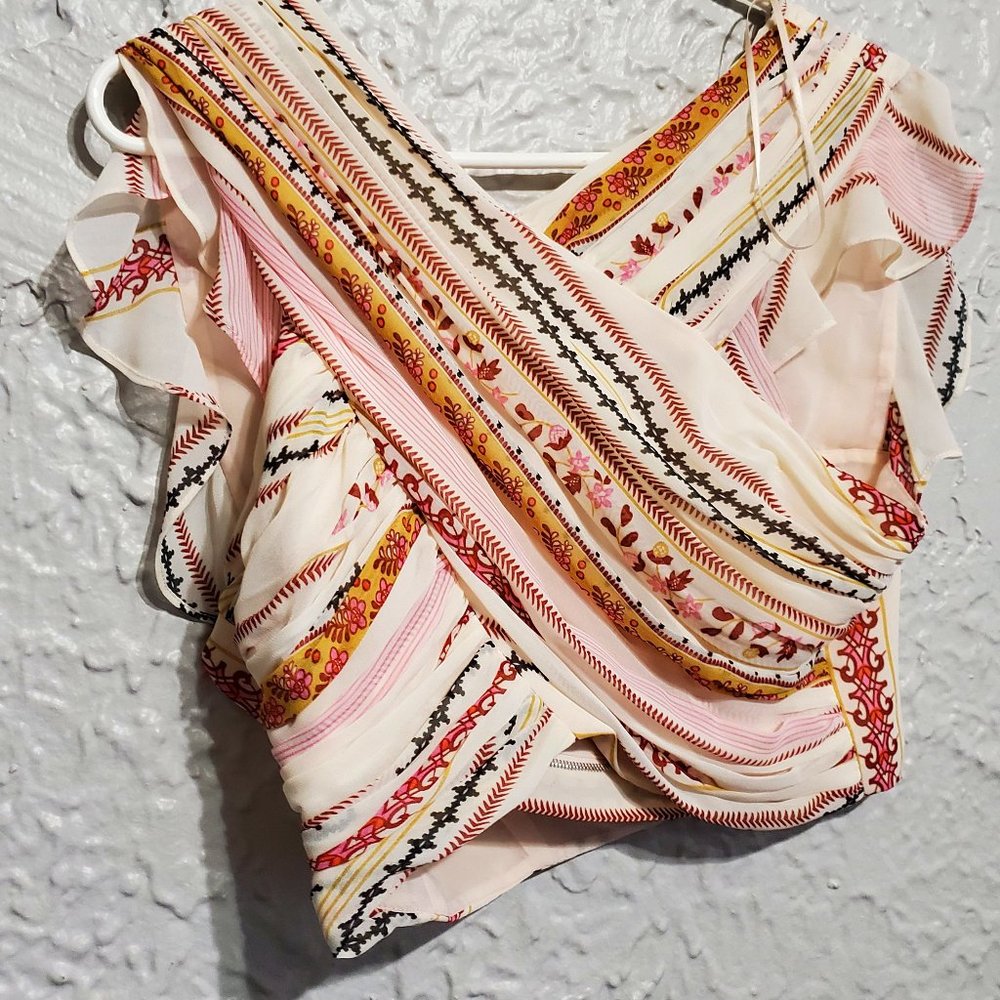 ASTR THE LABEL - Wrapped front / zipper back crop